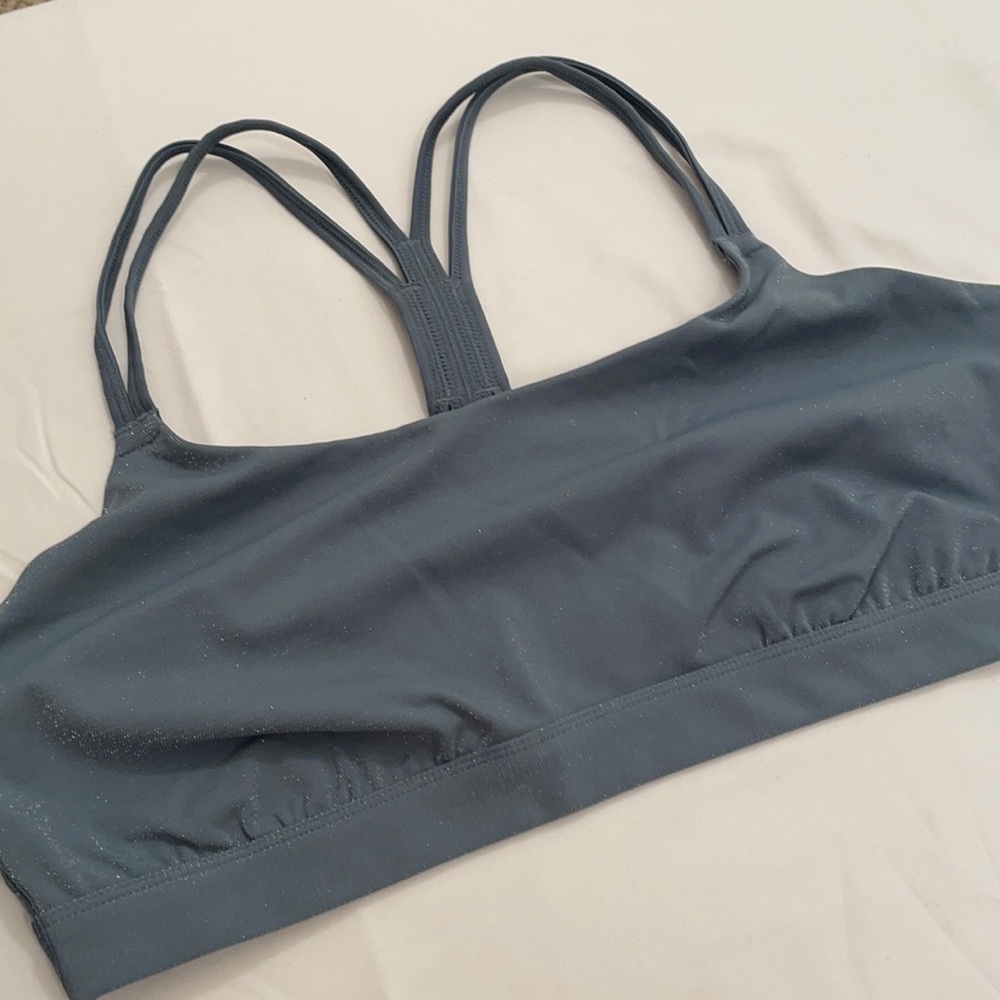 Women’s All in Motion Athletic Sports Bra!